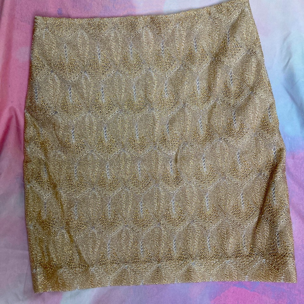 Missoni, size 4 silk/rayon lined fitted mini skirt